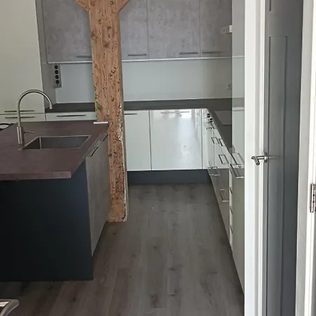 Golf Course Around The Corner! Apartment *