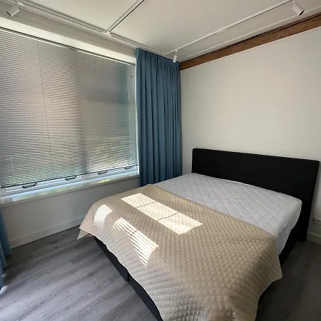 Golf Course Around The Corner! Apartment Nieuwveen
